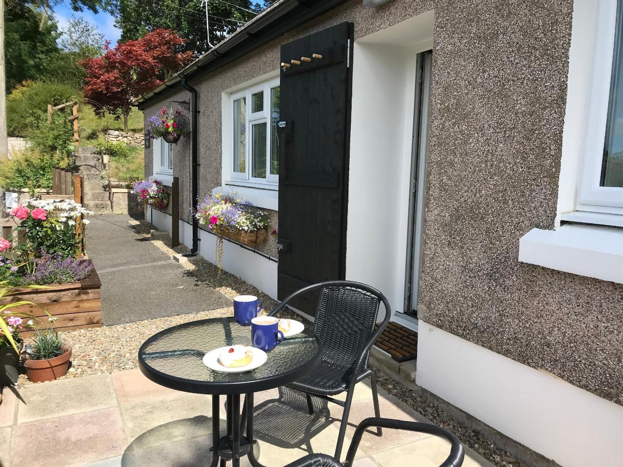 Tanyfron Llwyndafydd Villa Llandyssiliogogo Exterior photo